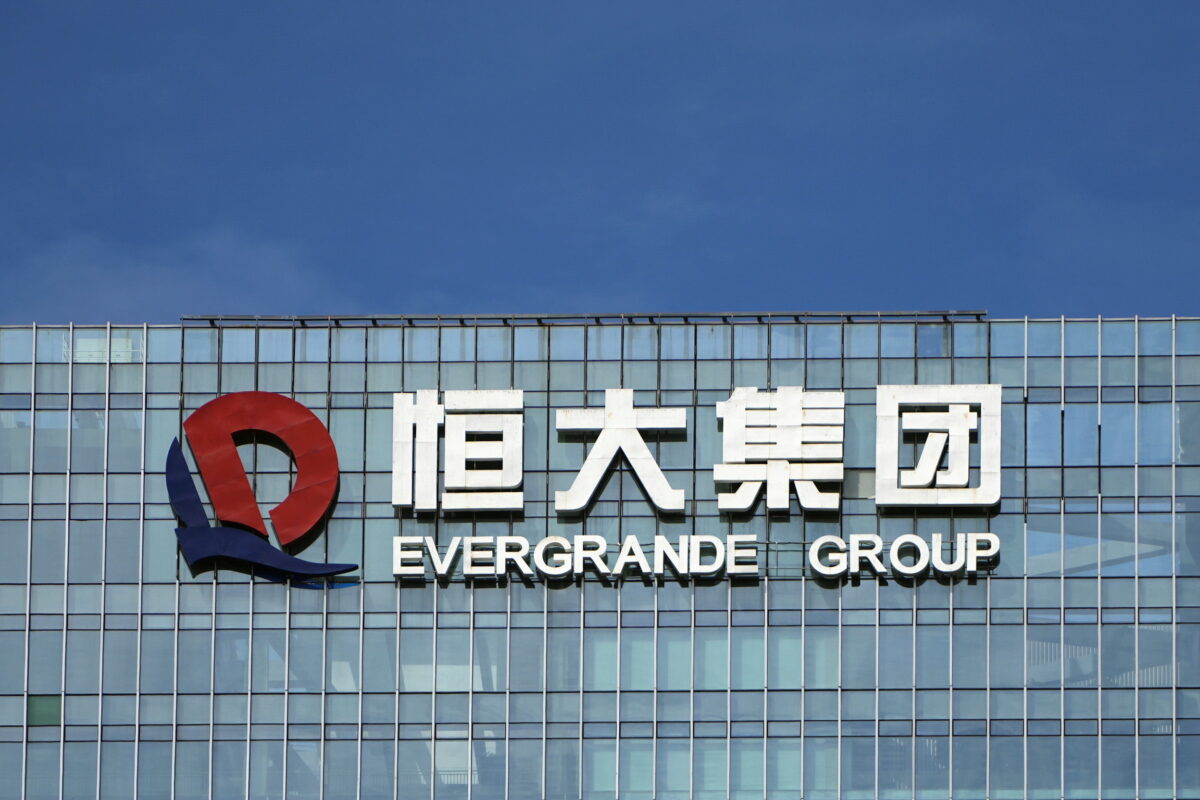 China Evergrande khổng lồ của Trung Quốc đã thoát bờ vực vỡ nợ vào phút chót