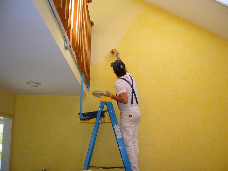 Bật mí những kinh nghiệm xử lý tường nhà trước khi sơn lại
